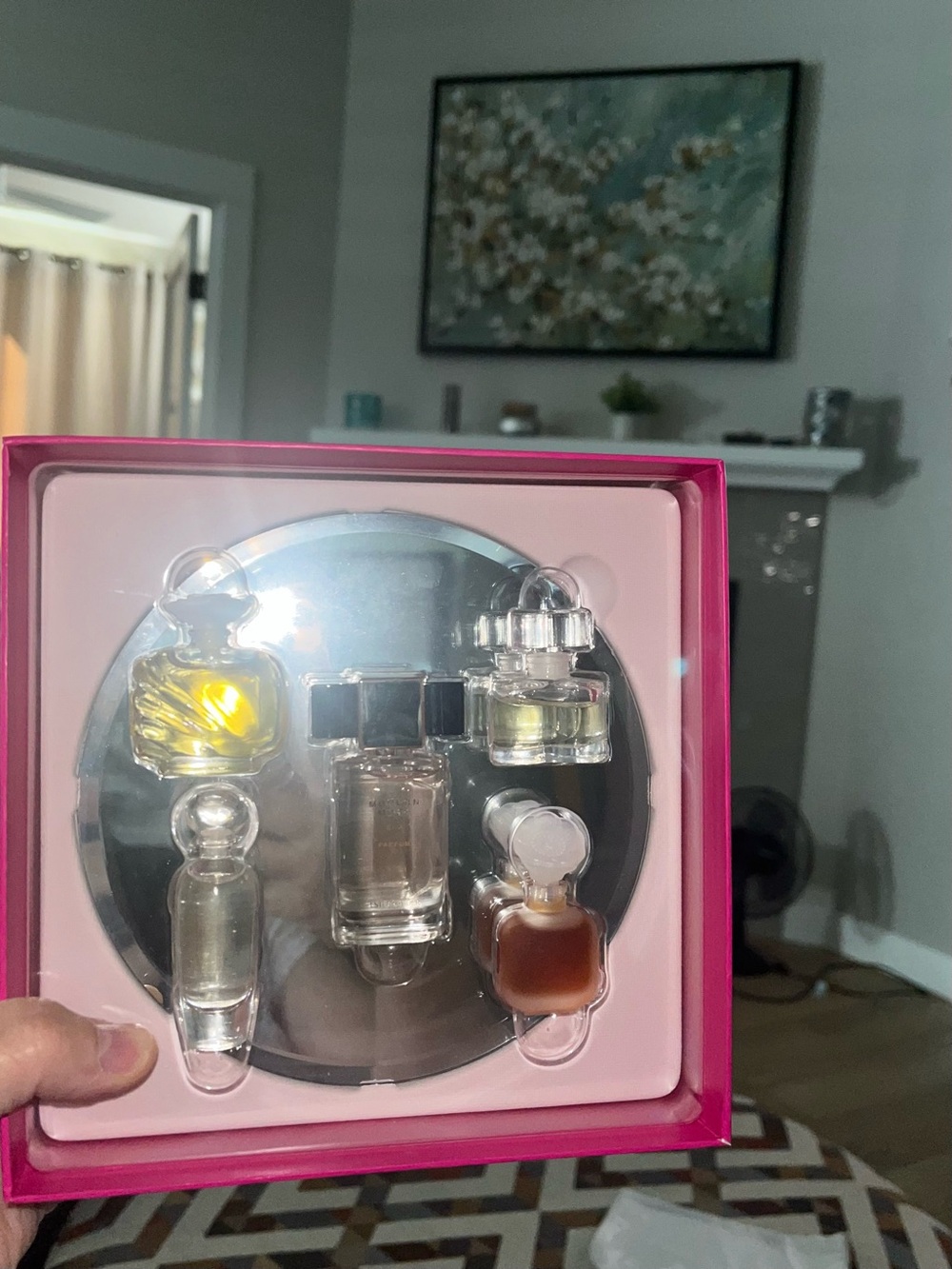 New Estée Lauder Small Wonders 5 piece Set - Picture 2 of 6